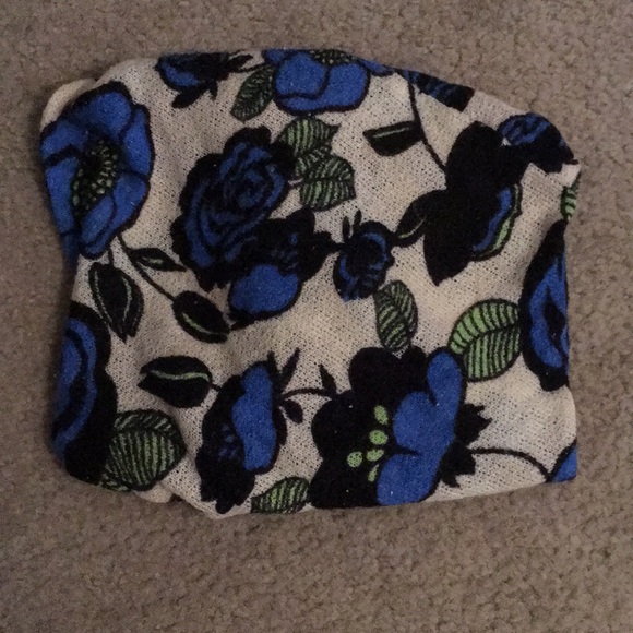 Accessories - Picture 2 of 2